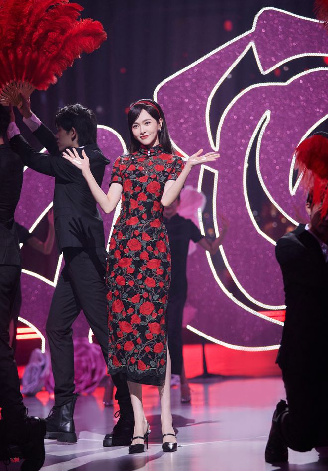 民国大小姐唐嫣,曲线优美身材一级棒,创造无数经典角色的女神