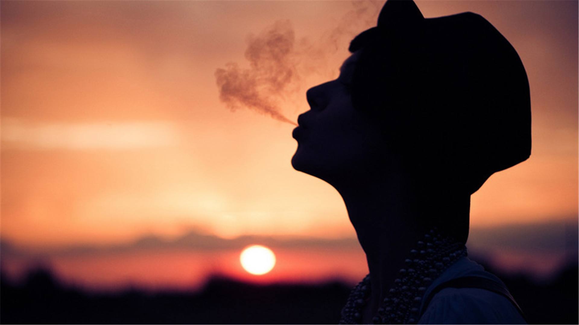 《奔腾年代——向南向北》能成为弄潮儿的总是被打倒还能站起来的