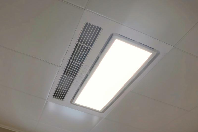 小米新款浴霸体验,配置双电机1分钟升10度,暖风换气可同步