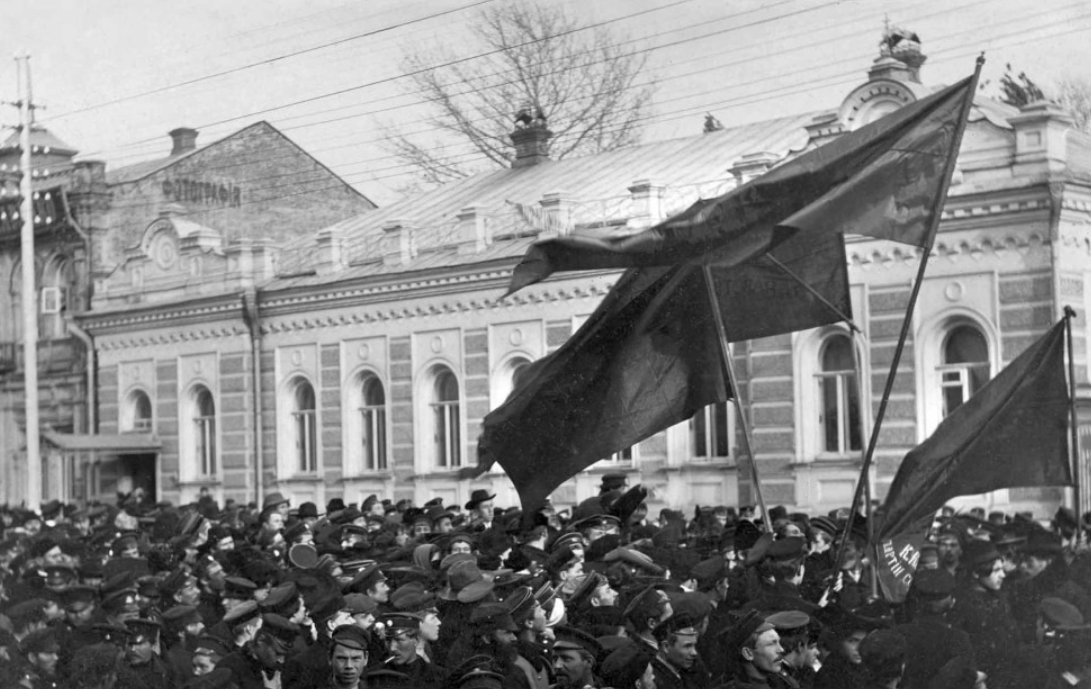 浅析20世纪"流血星期日"事件对俄国产生的影响