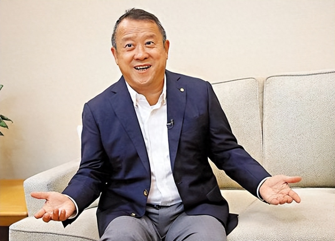 70岁曾志伟被紧急送医头发稀疏脸色煞白疑入股缅北集团