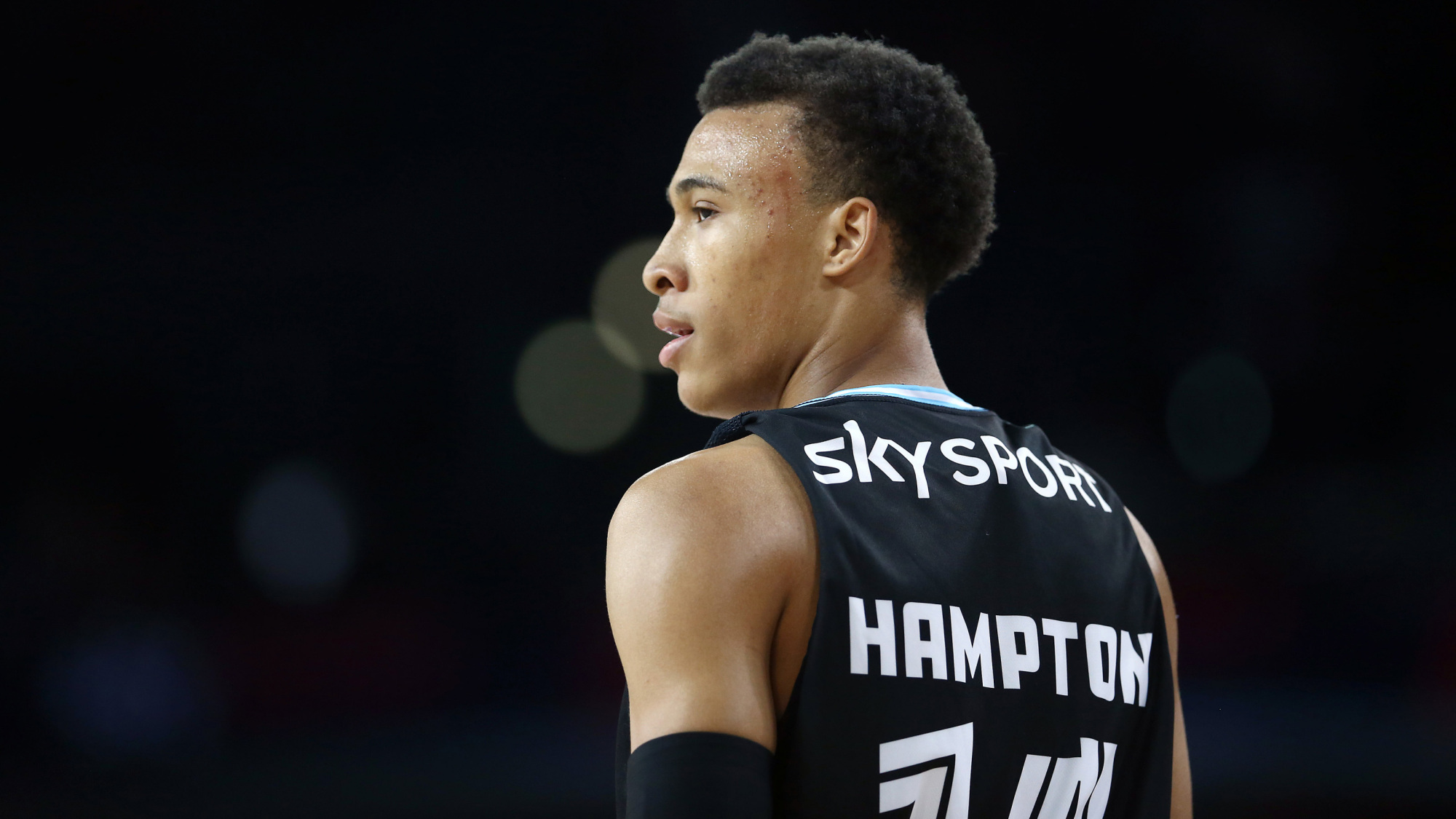 化身场上将军!rj汉普顿组织天赋有展现,魔术后场未来更可期?