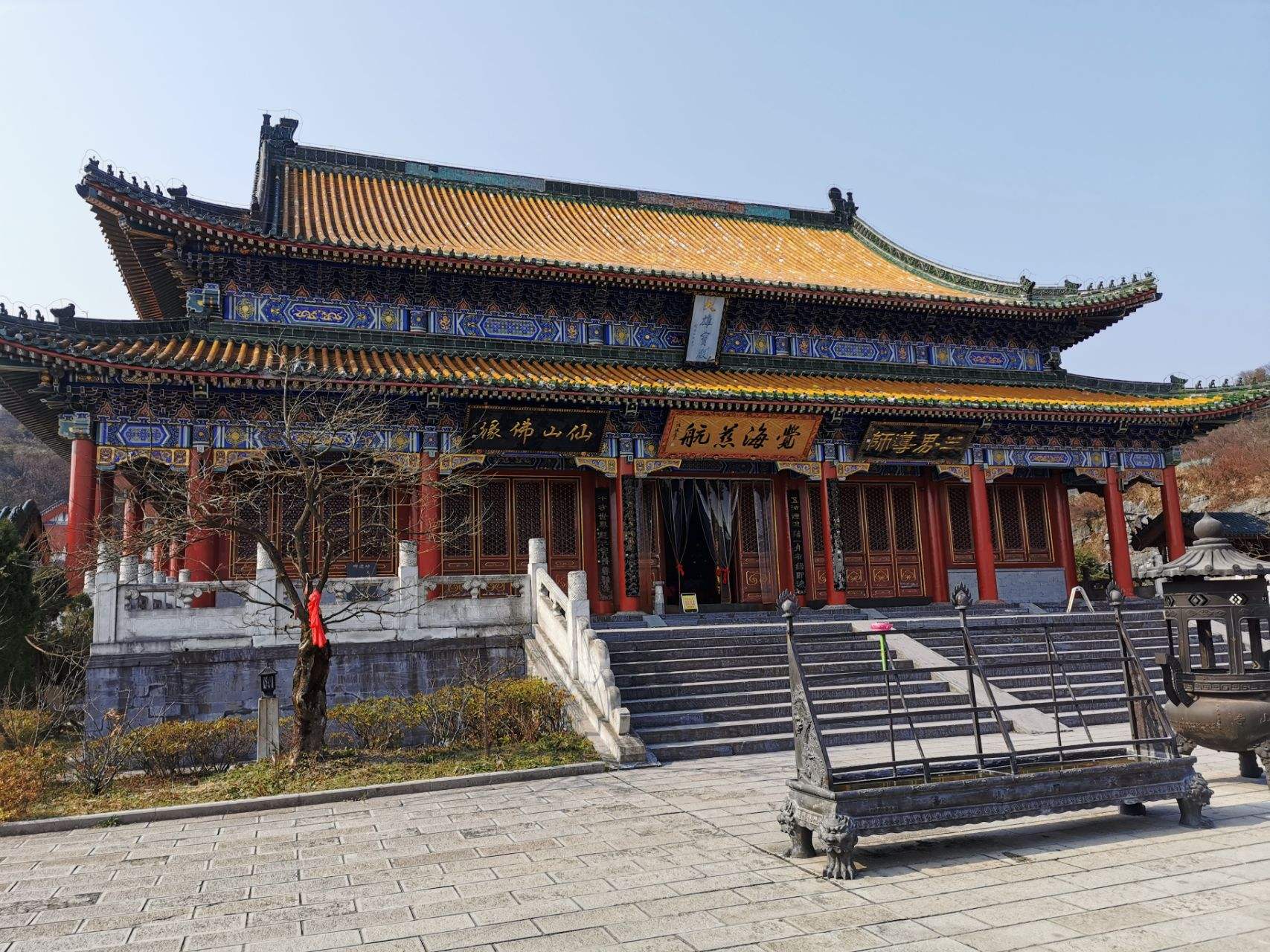 湖南香火旺盛的一座寺庙,坐北朝南,采用清代官式风格