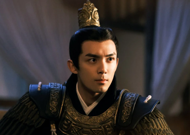 早在2005年的时候他就已经被《封神榜之凤鸣岐山》剧组看中,并且在