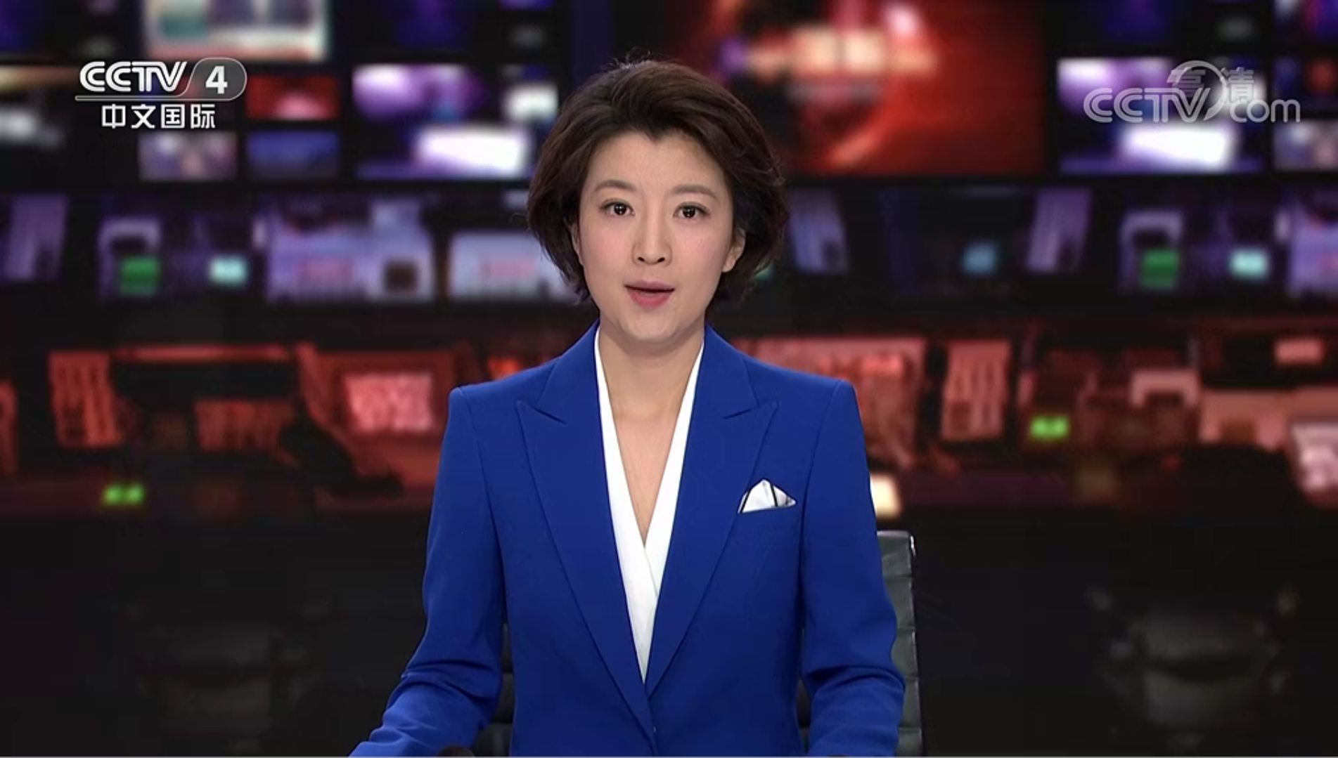 崔爽田靖华首次搭档主持央视8点档新闻,另外4位新生代处境尴尬了