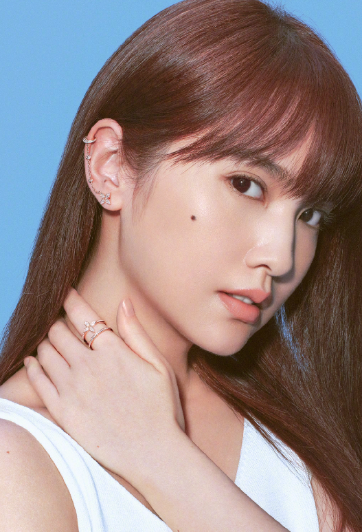 杨丞琳教你日系服装搭配,文艺风格满满,李荣浩太幸福了