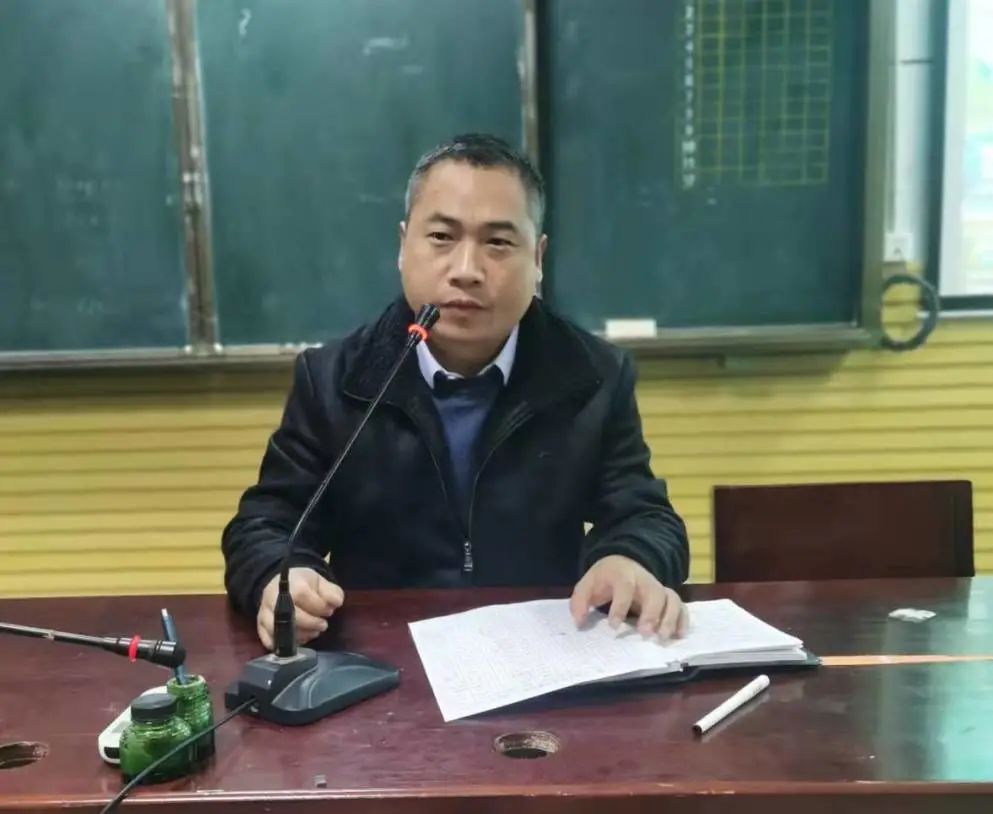 关注学生心理问题 培育阳光健康少年—滑县六中第三次班主任论坛