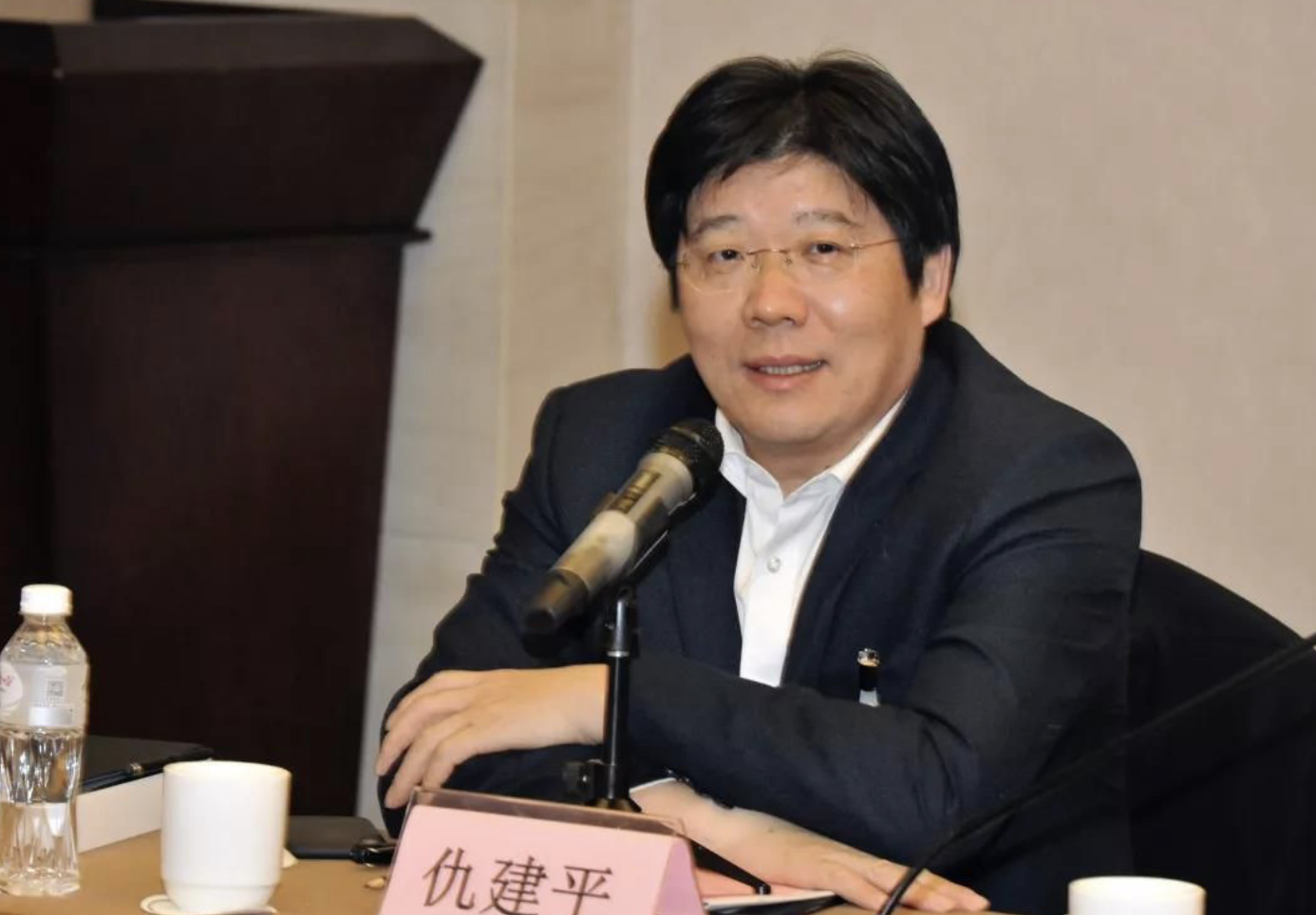 宁波百亿富豪仇建平:从穷小子逆袭为行业大佬,他是如何做到的?