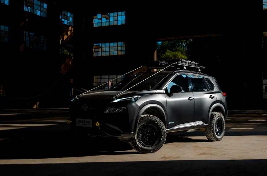 电驱suv心怀硬派野心,超混电驱奇骏黑武士详解