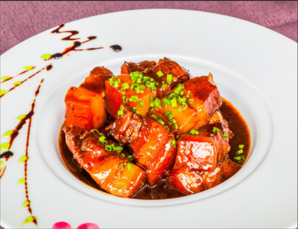 《外婆红烧肉》外焦内嫩,甜润滑,油而不腻!