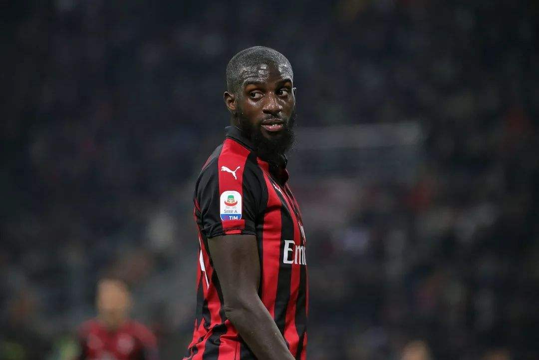 巴卡约科为米兰拒水晶宫,红黑军2500万 二次转会分成报价苏马雷