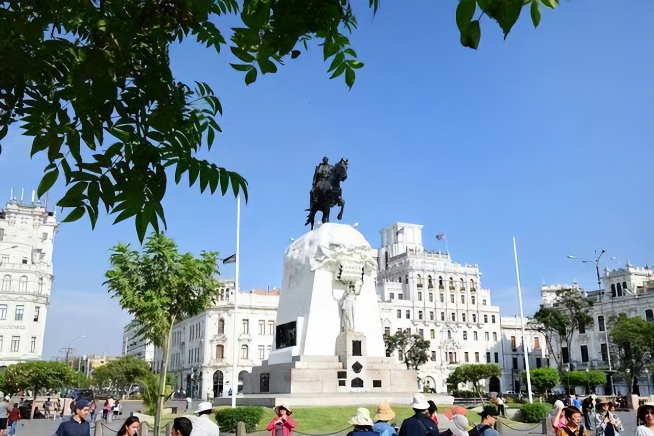 "耻辱之墙":这堵象征着秘鲁贫富差距的巨墙是怎么回事?