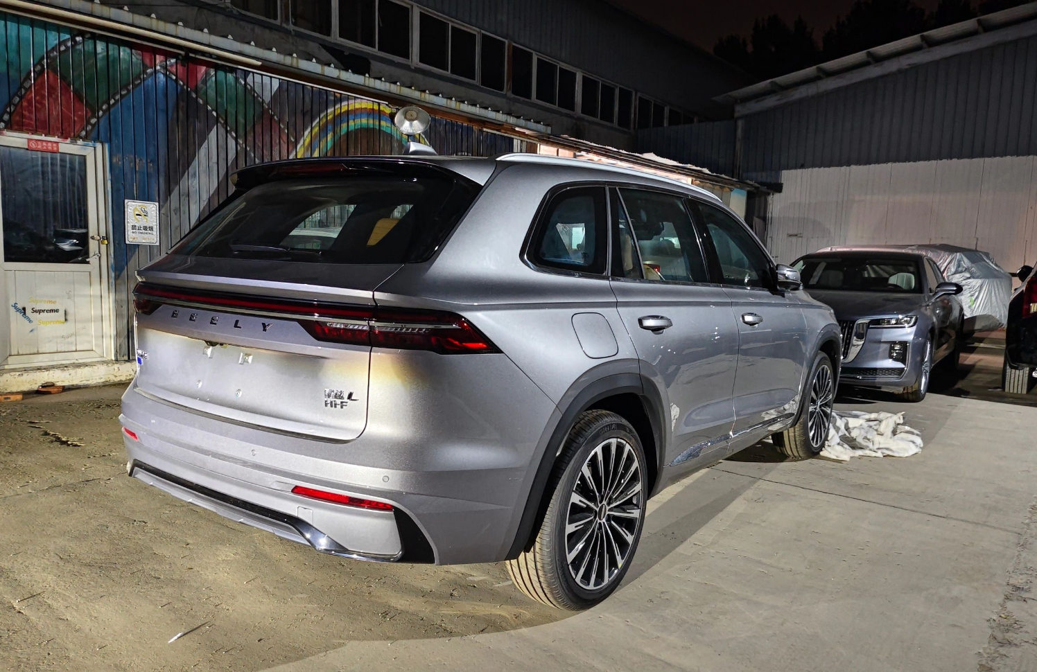 24款吉利星越l实车现身,迈巴赫gls既视感,尺寸加长/换新发动机