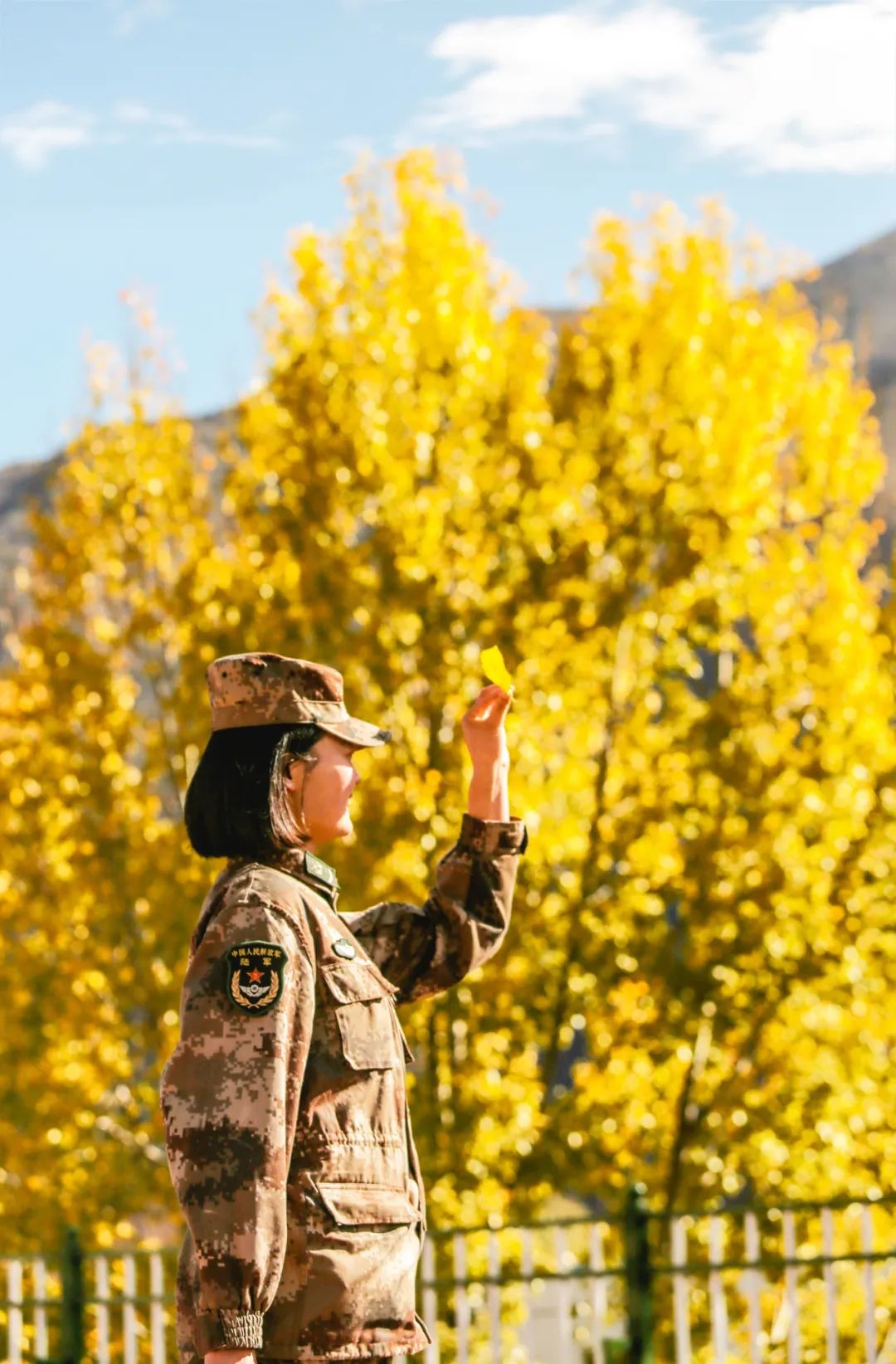 軍人生活故事:看秋季軍營,景美人亦美