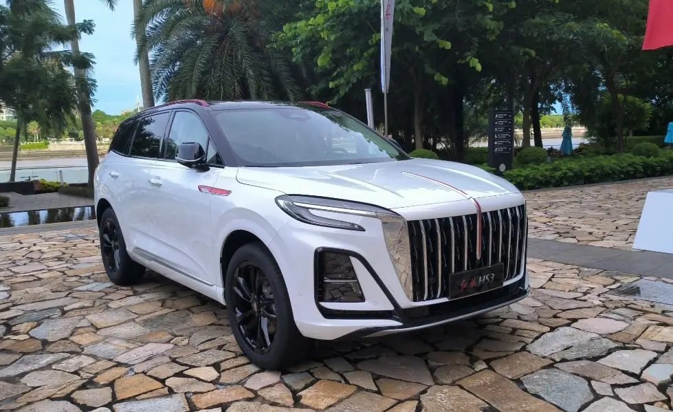 红旗全新suv hs3实拍图曝光,售价更亲民,预计7月上市!