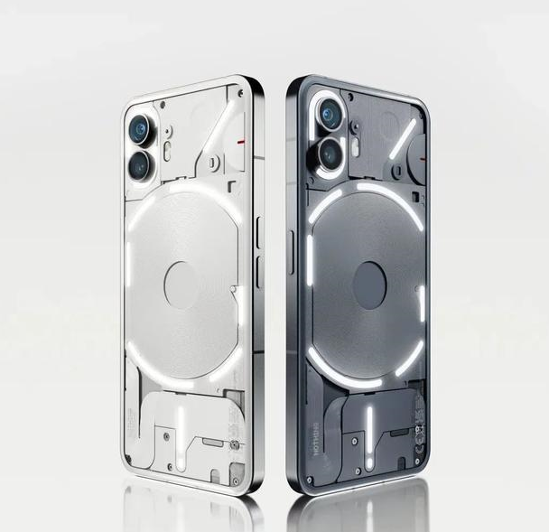 nophone真机图曝光:延续透明后盖设计,搭载骁龙8