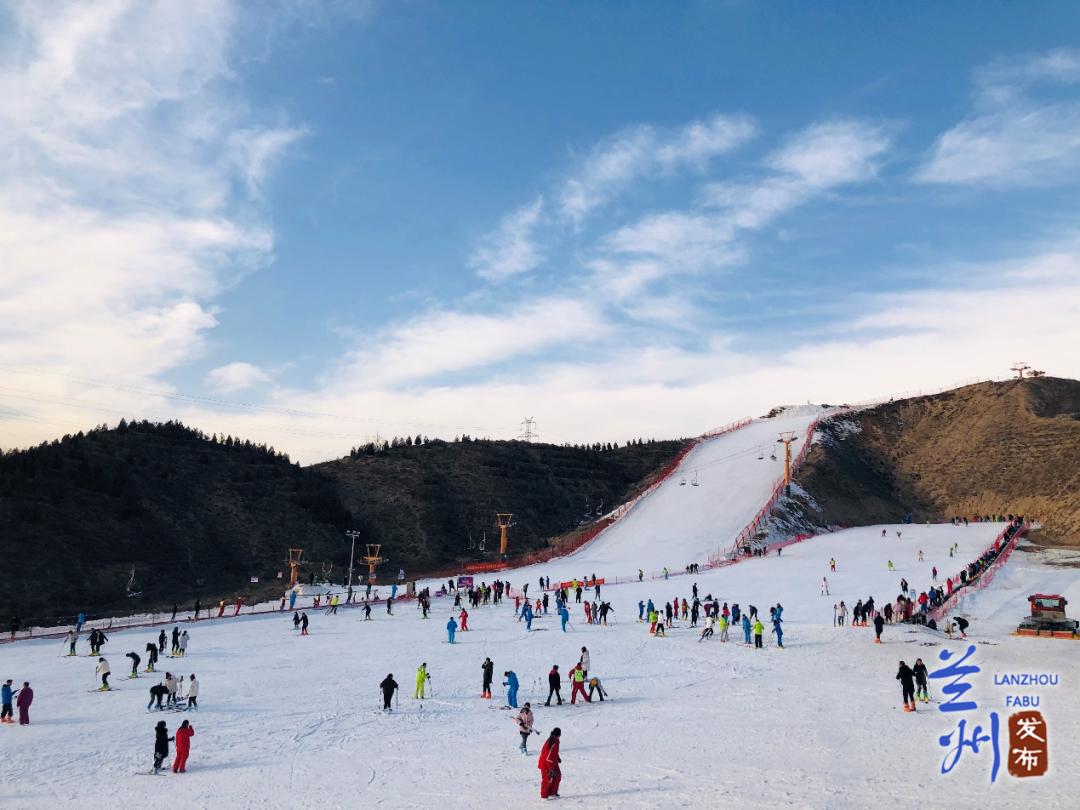 元旦假期,兰州黄河楼,兴隆山滑雪场等成热门景区