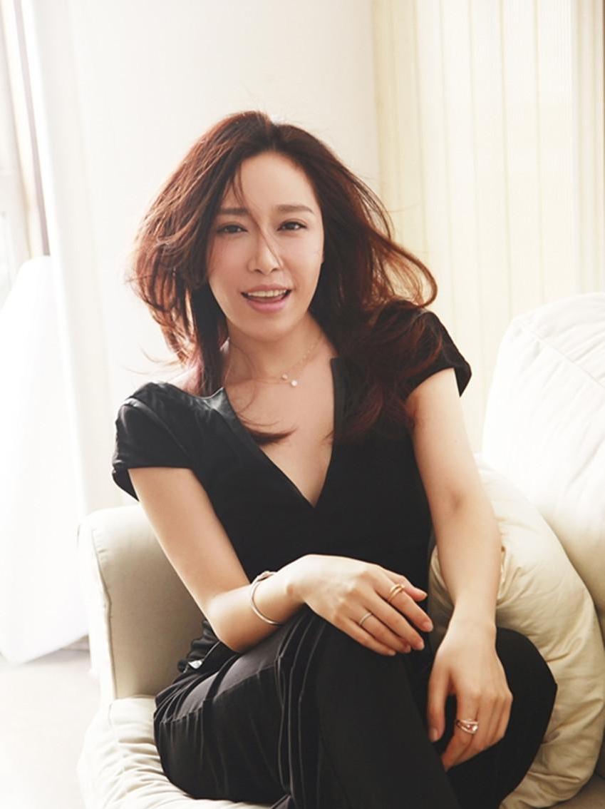 歌手金池炮轰女星,称她将来会遭报应,又来蹭郑爽热度?