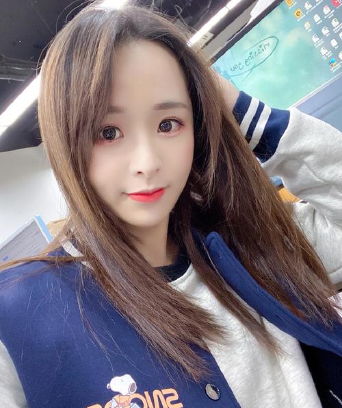 散打哥老婆真真姐透露,养两个孩子每月花40万,有这个条件不能省