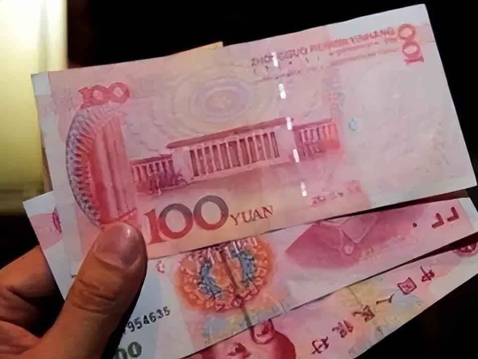 2016年,浙江女子一年内被男人骗118次,骗子:她比我妈还好