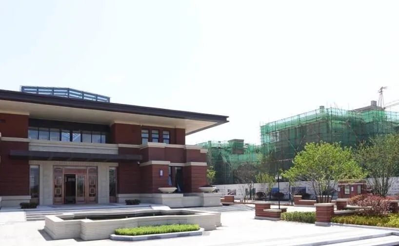 高新区紫荆阁二期精装房被指质量差,地下车库积水严重