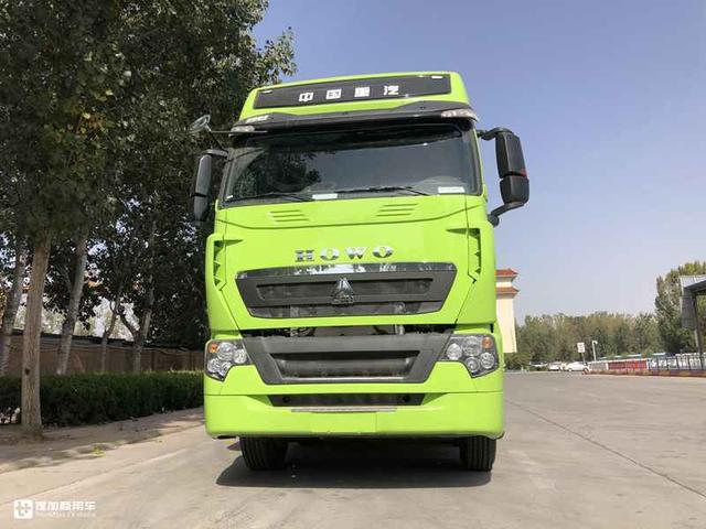 我们熟悉的豪沃t7出高端载货车了,自动挡480马力,跑高效真实用