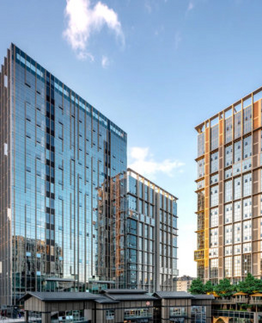 东南智汇城loft新品,紧邻欢乐汇100funcity购物中心,吃喝玩乐购,尽享