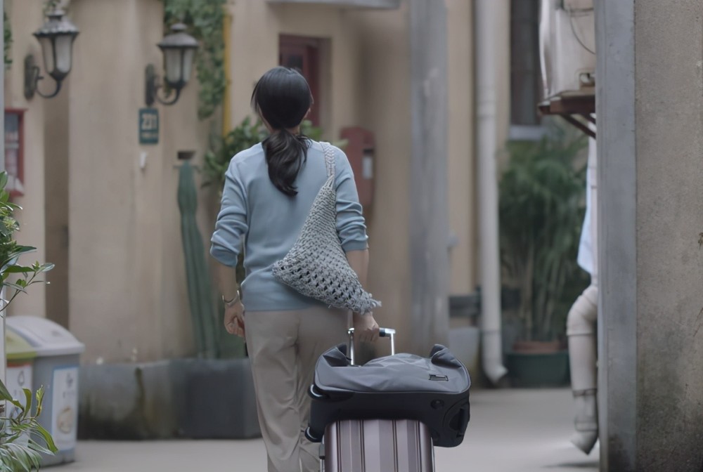 出嫁后的女人,就如离巢的鸟,学会自立