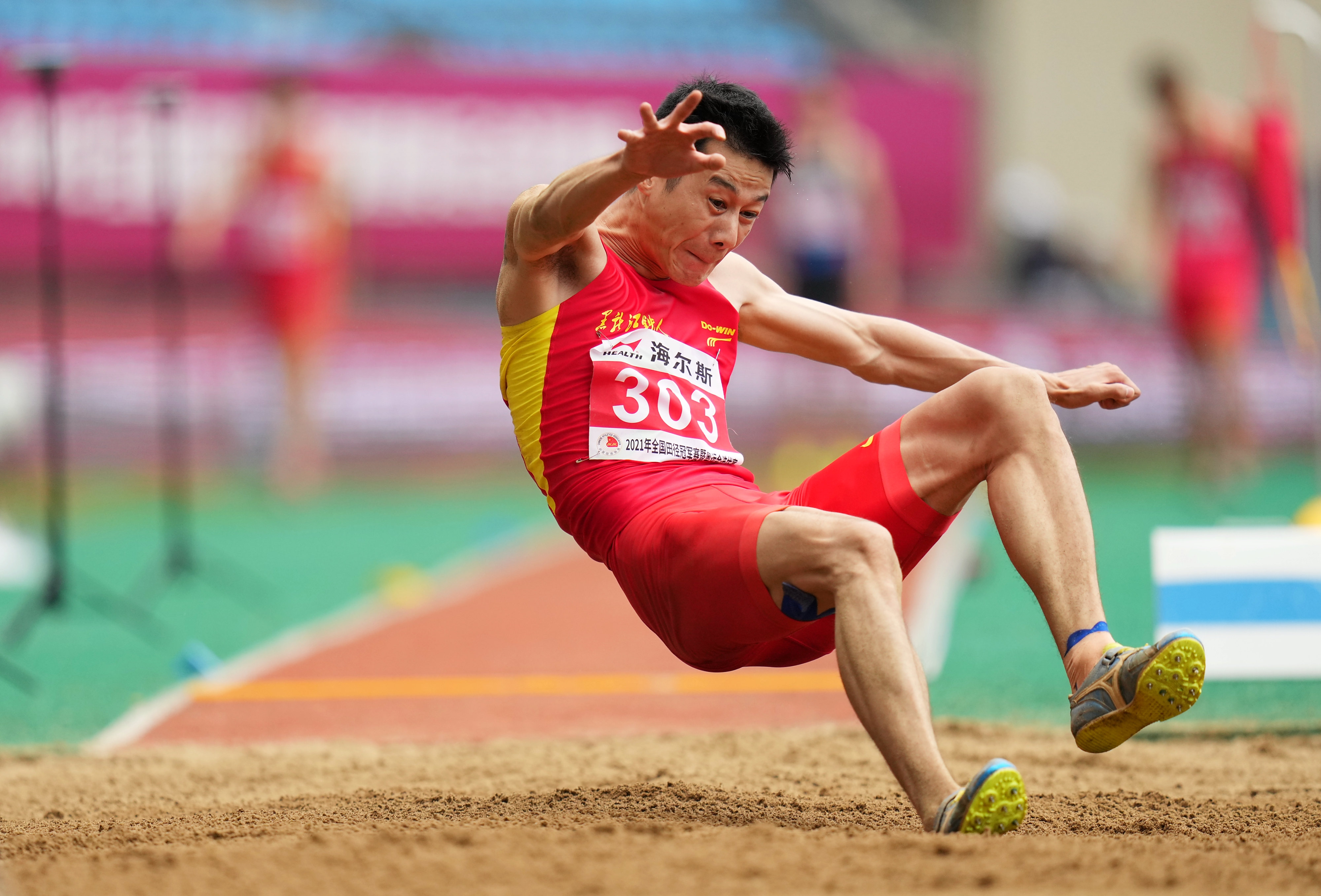 田径——全国冠军赛:男子跳远决赛赛况