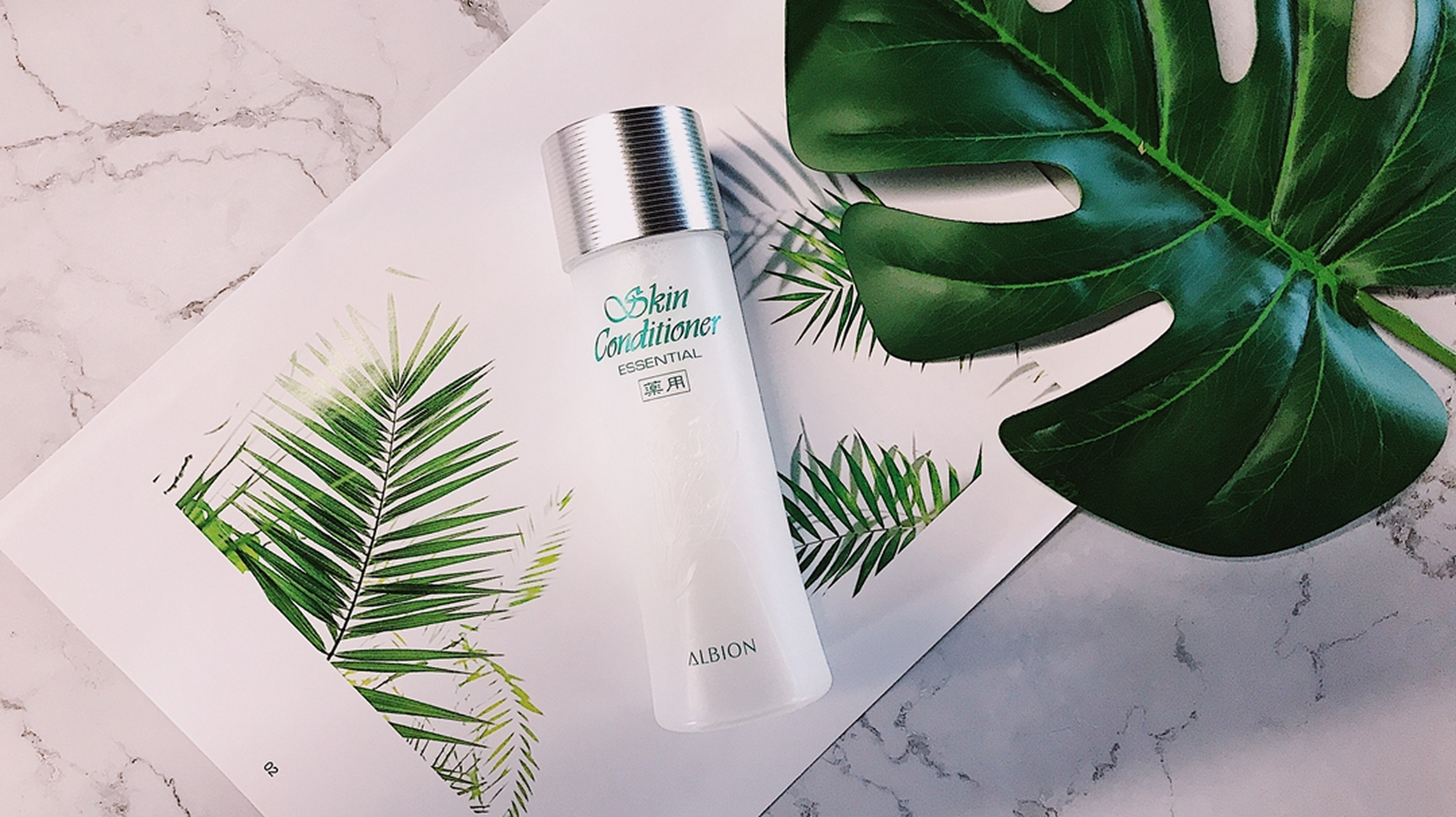 奥碧虹爽肤精萃液和城野医生化妆水都是日本比较有名的化妆水,被大众