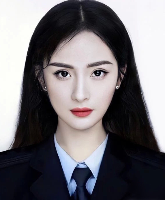 女星的韩国证件照:杨颖干练,刘诗诗温婉,看到杨幂:美得不像话