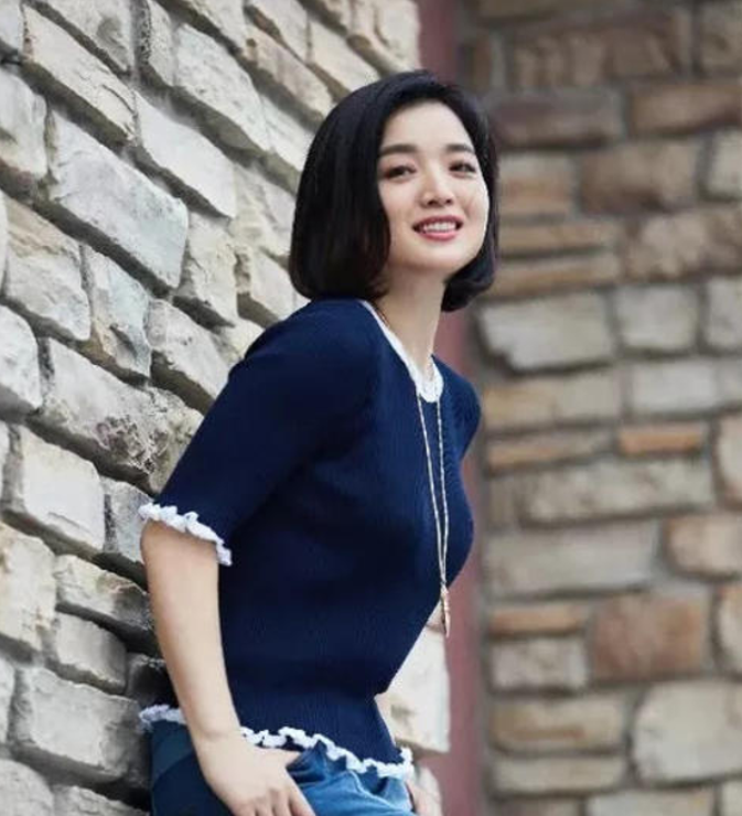 白雪:90年代大火,结婚生子荒废事业,复出爆红后收获甜蜜爱情