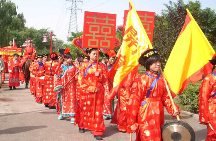 隆裕嫁给光绪,为何凤轿是锁着的,这规矩一般人不知道