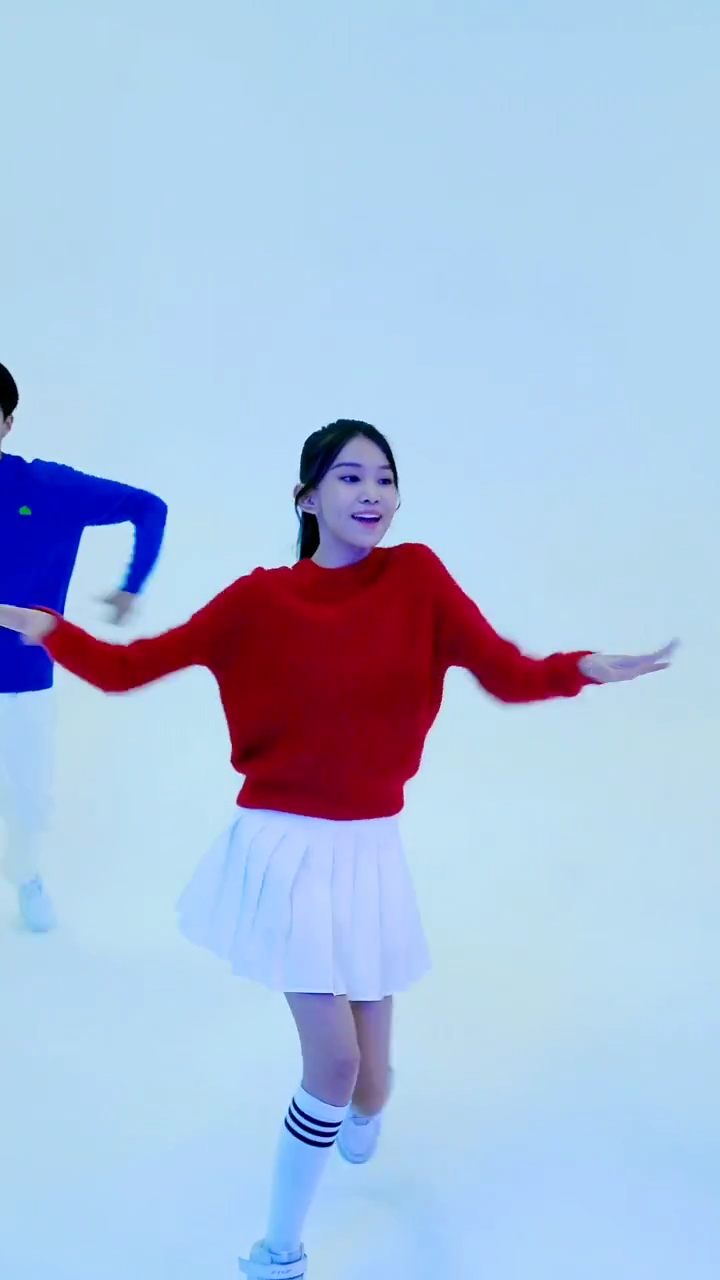 排练中的宋小睿,一定练了很久,才能跳得这么好吧-度小视