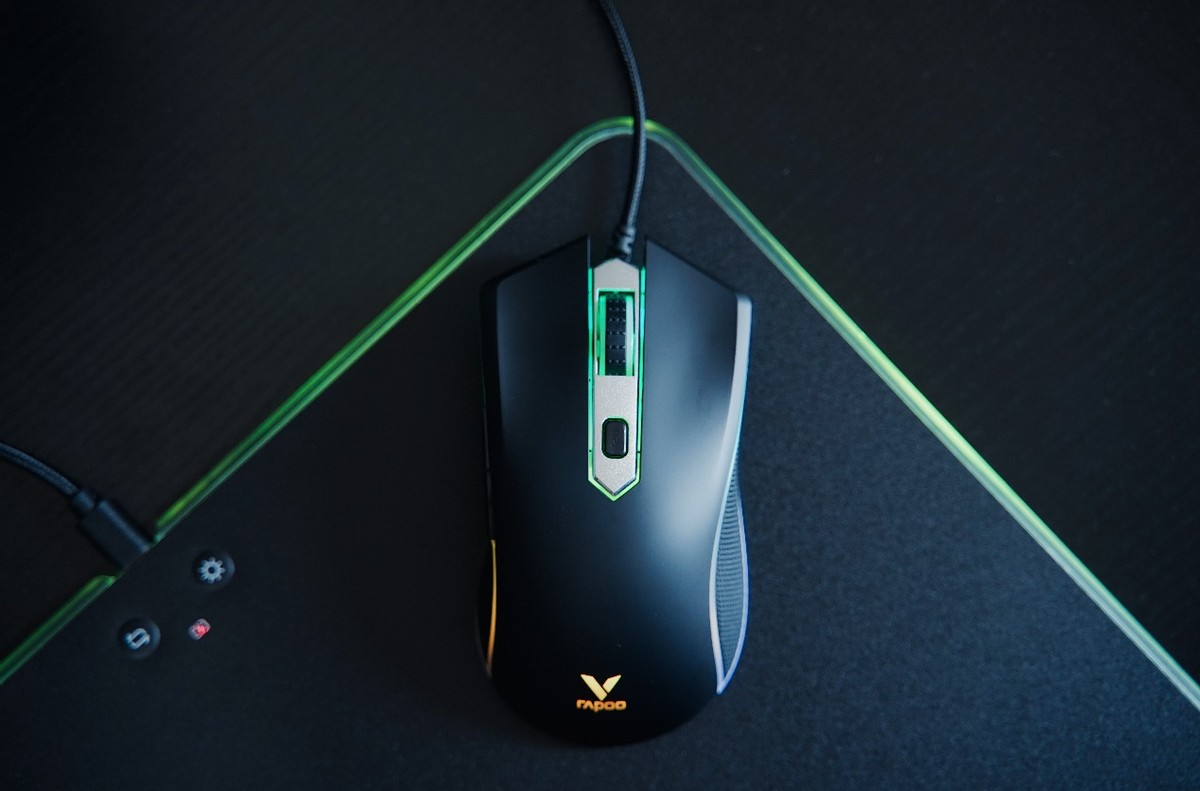 色彩全家桶:雷柏 v28s 幻彩 rgb 电竞游戏鼠标图赏