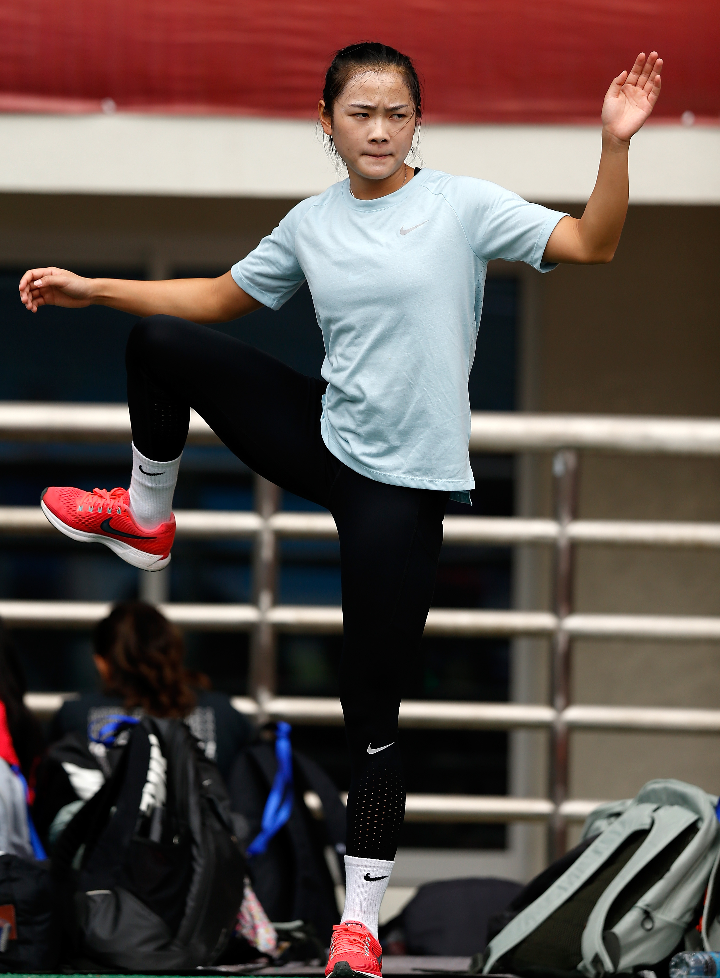 田径——全国锦标赛:运动员进行场地适应训练