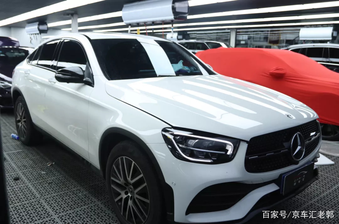 奔驰舒适进入 尾门_奔驰GLC改装 发光出风口 旋转高音