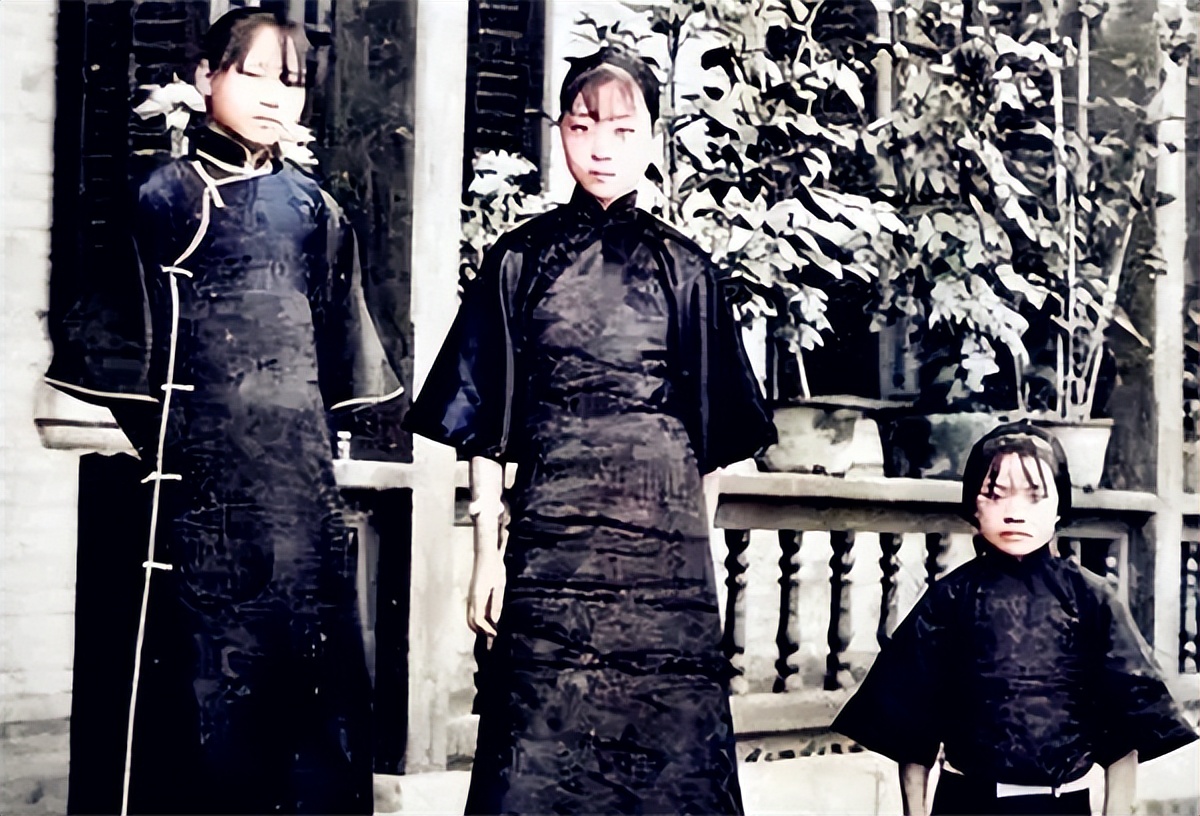 张宗昌的姨太太和副官约会,被堵在卧室中,张宗昌的做法让人佩服