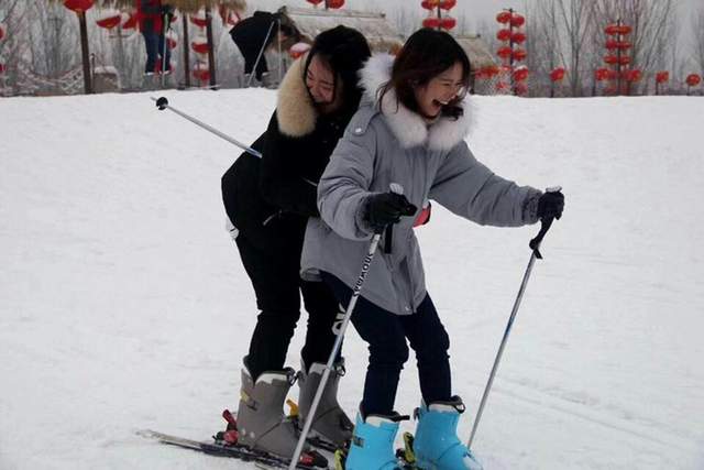 豫龙滑雪图片