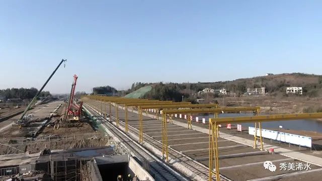 【新年特别报道 】记者探访:黄黄高铁浠水南站施工忙
