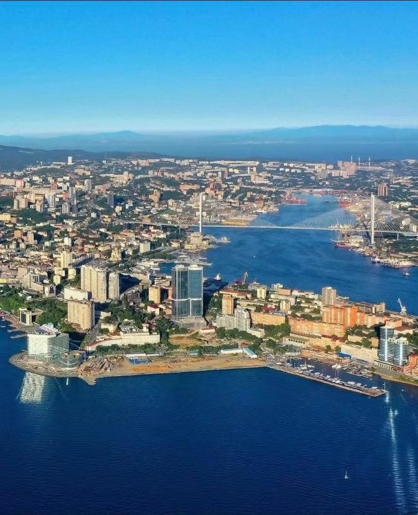 俄罗斯海参崴:花费9000元劳务费,去做建筑工月薪2万元,划算吗