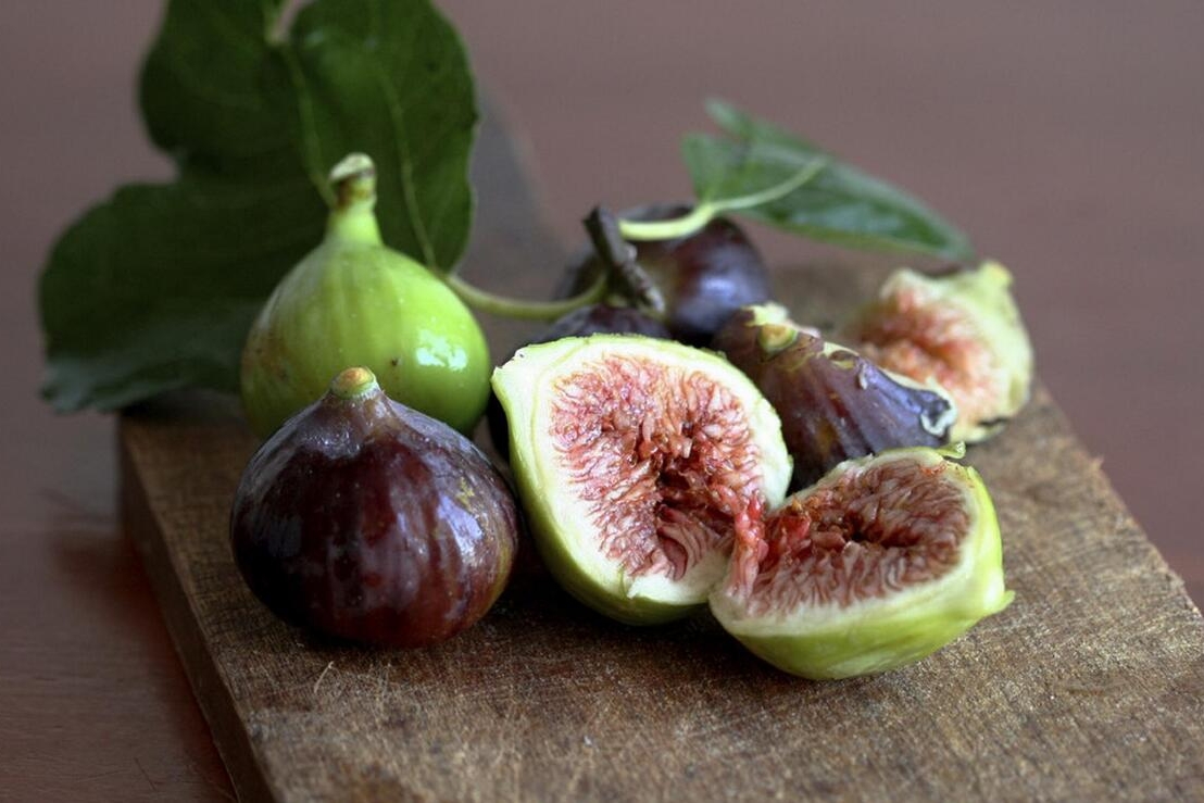 女人吃无花果的好处(女人吃无花果的好处黄体酮)