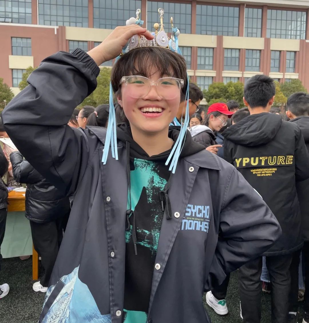 热闹又充实!梅李高级中学"爱心义卖"活动!