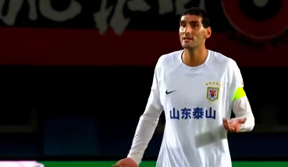 泰山新外援穿43号球衣!巴西前锋只差官宣