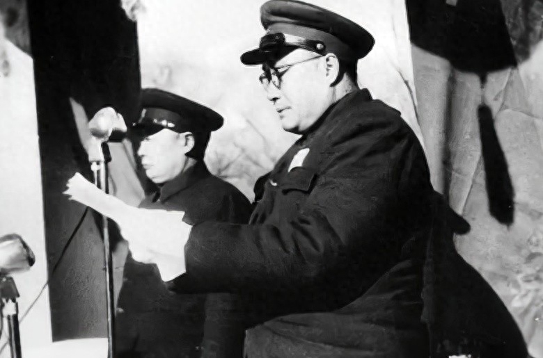 1958年,南京軍事學院為159名原國民黨軍官留任教員授銜始末