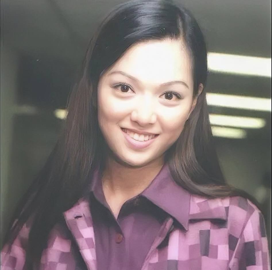 恭喜!前港姐冠军李珊珊自曝惊恐症有所好转,仍需长期吃药保持