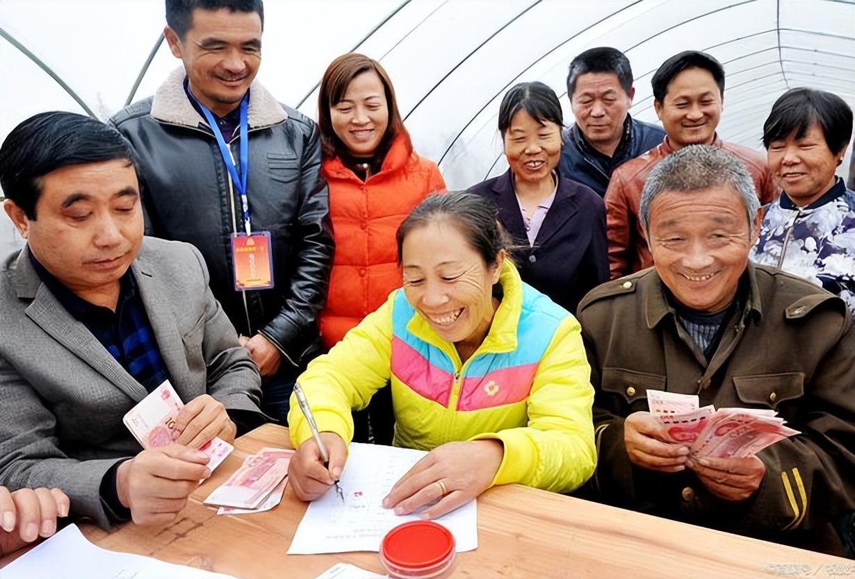 政府补贴对企业全要素生产率的影响:倒u型关系