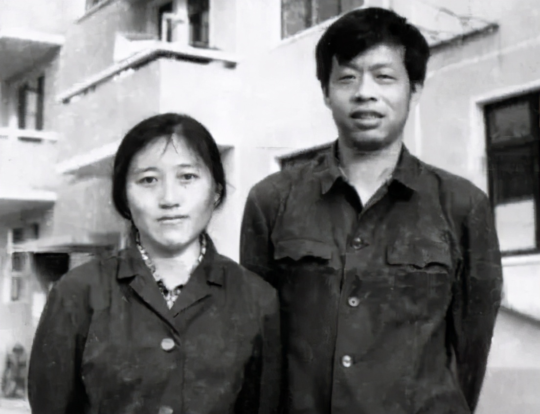 王小波和李银河相爱二十载无子女,逝去后哥哥不小心说出其中原因