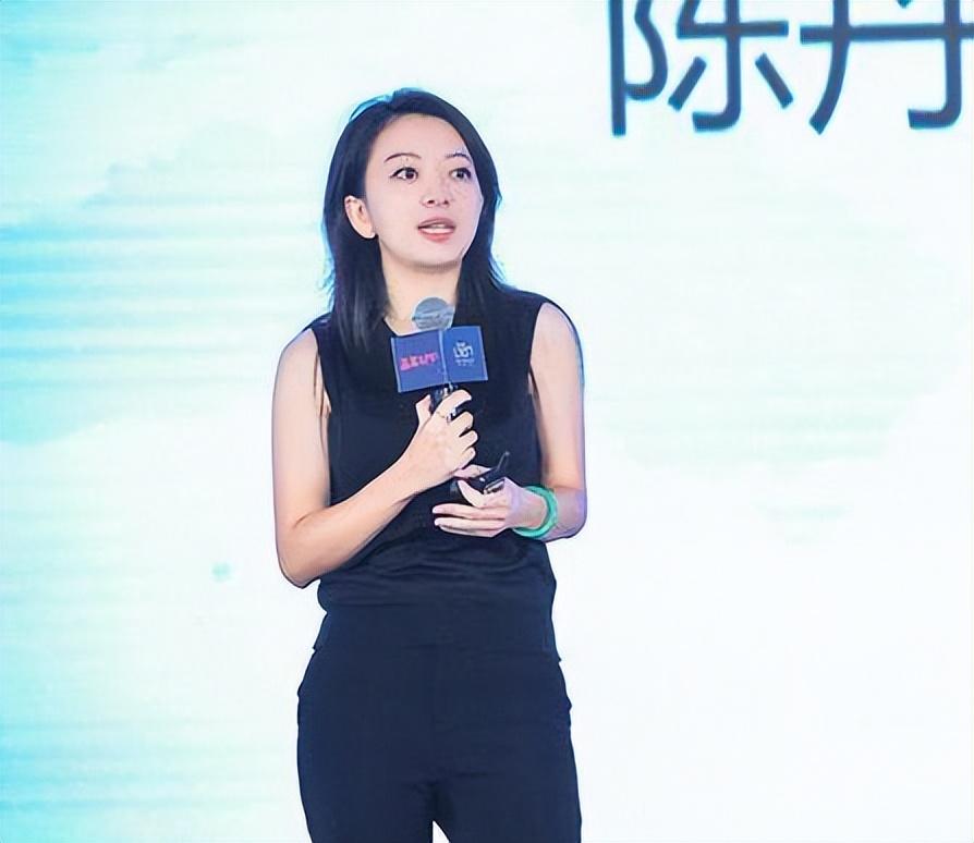 回顾广东富豪陈丹霞:22岁出国创业,4年狂赚55亿,如今身价145亿