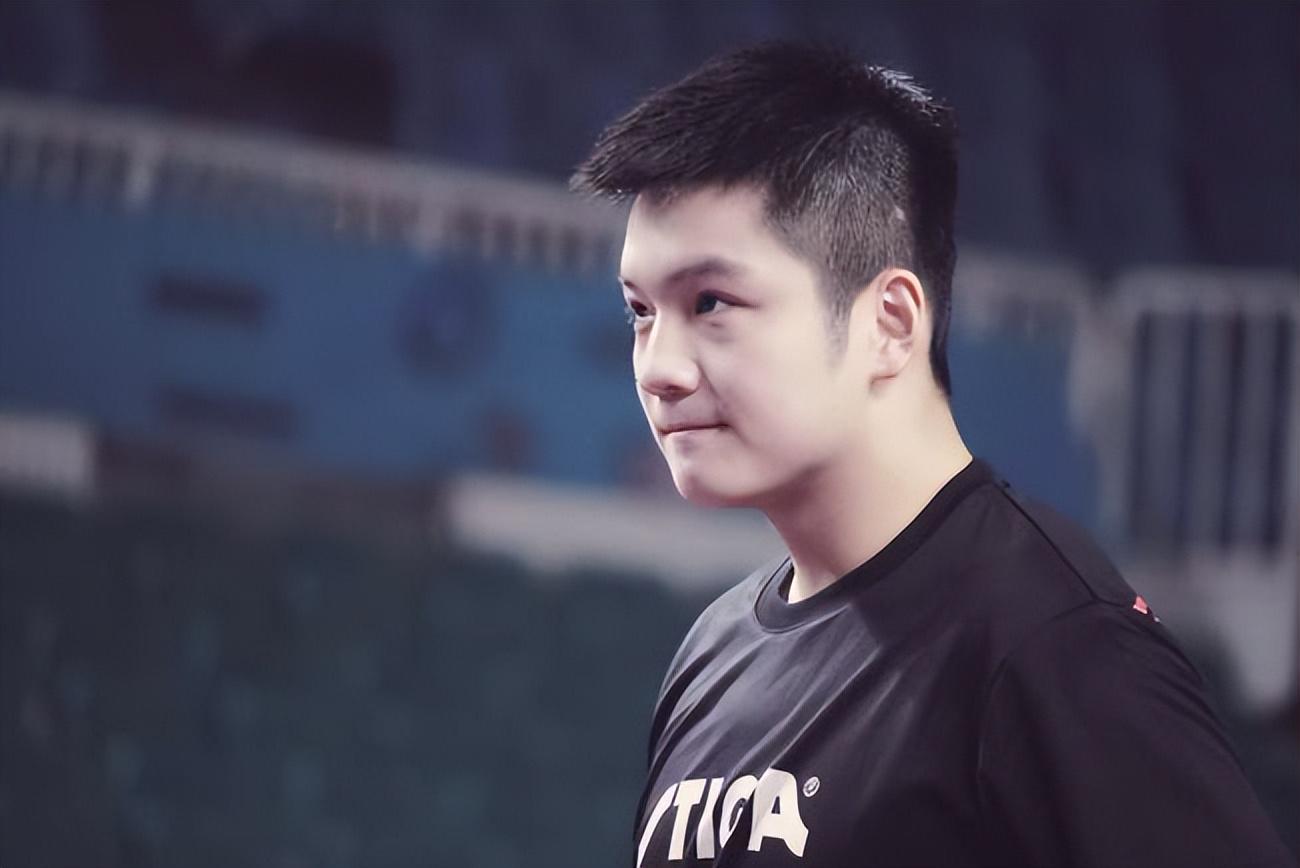 樊振东彻底怒了!被人私闯酒店偷走内裤,小胖无奈报警等候处理